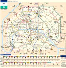La gare actuelle ouverte à l'emplacement de l'ancienne en 1900, se distingue par son beffroi. Our Common Future Under Climate Change
