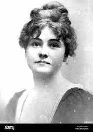 Rose Oneill's Instagram, Twitter & Facebook