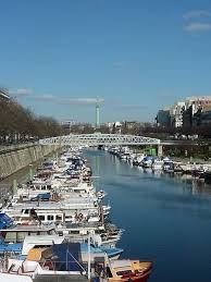 Paris S Place De La Bastille Yesterday And Today Bastille Places Paris