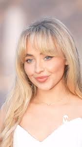 The bangs we all love 🫶 How do you achieve soft Sabrina carpenter bangs in  your guests?, •, •, @whowhatwear How does @sabrinacarpenter achieve that  hair? It takes a Dyson Airwap, setting with rollers, ...