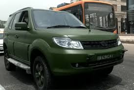 Army Spec Tata Safari Storme How Its Different From The Regular One Video Tata Suv Safari