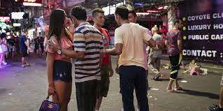 Kehidupan malam di pataya thailand, surga dunia bagi para lelaki yang jomblo. Foto Geliat Kehidupan Malam Di Red Light District Pattaya Merdeka Com