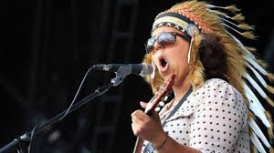 Alabama shakes puts on an amazing show! Alabama Shakes Singer Robbed At Gunpoint