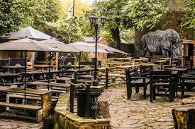 Pin On Beer Hall Inspiration