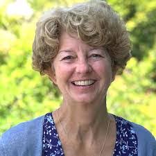 Eva Whalen's Instagram, Twitter & Facebook