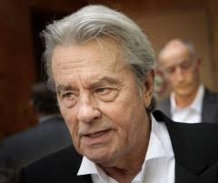 Alain Delon Movieplayer It Alain delon, 83 anni e fresco della palma d'onore al festival di cannes 2019 (contestata dalle lo ha detto alla stampa francese il figlio, anthony delon, aggiungendo che le funzioni vitali dell'attore sono.