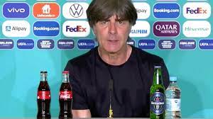 Es ist alles angerichtet für ein großes fußballfest am. Em 2021 Interview Von Joachim Low Lasst Fans Schmunzeln Stern De