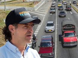 Tito “El Bambino” se escapa a la playa