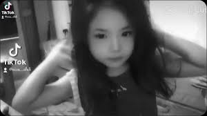 Ganda ni aling maliit,,