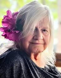 Amanda Brannon's Instagram, Twitter & Facebook