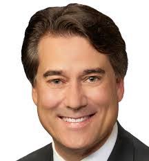 Leslie Ault's Instagram, Twitter & Facebook