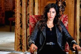 Chelsea peretti, a comedic genius, created a fantastic gina who will forever be one of the most beloved characters on television. Stephanie Beatriz Loves To Work With Chelsea Peretti Dtnext In