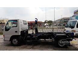 Book your personal lorry rental for your professional house moving, like your furniture disposal and office moving too. Isuzu Elf 2015 5 0 In Kuala Lumpur Manual Lorry White For Rm 92 888 2384596 Carlist My