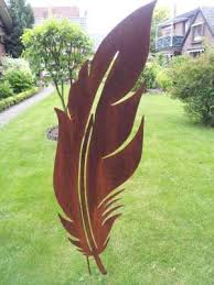 Gartendekoration Rost Feder 2 Gartendekoration Schrottplatzkunst Gartenstecker