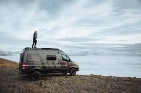 We've had the privilege to get up close and personal with a large number of vans, skoolies, and tiny homes. Mercedes Sprinter Camper 4x4 Ausbau Zum Traumcamper