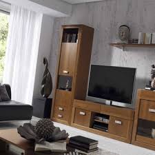 Los muebles de madera en tono claro acompañado de puertas de vidrio en la parte superior son una estupenda alternativa para espacios pequeños. Rustico Colonial Tienda De Muebles Online De Maxima Calidad