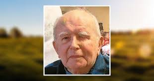 Joseph Serviss's Instagram, Twitter & Facebook