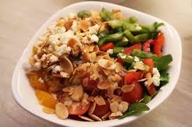 Hidangan salad pada awalnya berupa sayuran mentah namun di amerika mereka menambahkan lobster atau ayam. Saladstop Sajikan Salad Bercita Rasa A La Kuliner Dari Tiga Negara