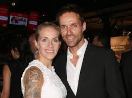 Ex Skispringer Sven Hannawald Ist Wieder Vater Geworden Trend Magazin Kirchliche Trauung Hochzeitskleid Spitze Trauung