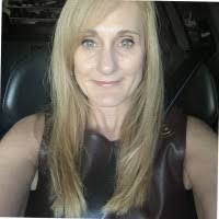 Elizabeth Weedon's Instagram, Twitter & Facebook