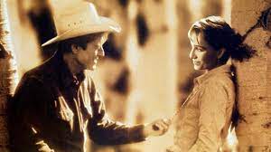 Convinta che l'avvenire della figlia sia legato a quello del cavallo, la madre annie si reca con la figlia in una fattoria del montana dove vive tom booker (redford), celebre per la sua conoscenza dei cavalli. L Uomo Che Sussurrava Ai Cavalli Cast E Trama Film Super Guida Tv