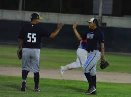 San antonio's los rieleros del norte are among norteño music's big four (along with los tigres del norte, los huracanes del norte, and conjunto primavera). Los Rieleros Con Un Cuadro De Respeto Para La Lmb 2021