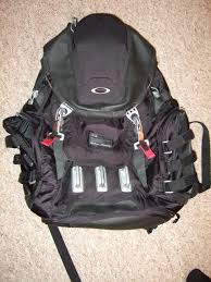 I really don't want to leave. Oakley Kitchen Sink Backpack Review Delta Echo Project
