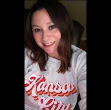 ❤️💛 Do I have any followers in Kansas City, MO?? I gotta question. 😘