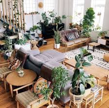 L Evasion Passe Aussi Par Une Belle Deco Naturelle Small Living Room Decor Bohemian Living Room House Interior