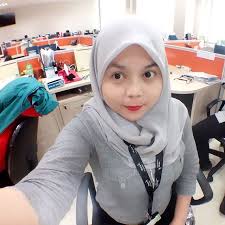 Jilbab cantik ini adalah jilbab model terbaru produksi qalisya. Jilbab Ketat Twitter à¤– à¤œ