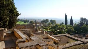 Hasil gambar untuk islamic tour guide granada