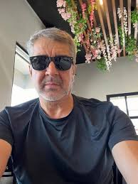 I am Daniel Hickling * 62 years old. * From London United Kingdom 🇬🇧 * I  am a widower. * i have 2 children both grown up and live