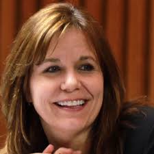 Retiring Maine West principal gets raise, $16K for unused vacation days,  according to agreement