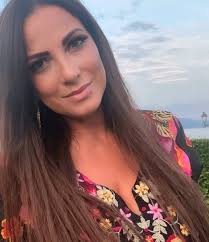 Hi my beautiful friend you are so sweet cute and spicy lady I love you too  ❤️