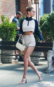 Her street style is enviable yet attainable, thanks. 25 Street Style Outfits By Bella Hadid Which Will Give You Fashion Envy Bonzerbabe Bella Hadid Outfits Bella Hadid Street Style Street Style Outfit