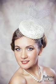 Cream Bridal Pillbox Hat Fascinator With Birdcage Veil Etsy Bridal Veils And Headpieces Wedding Hats Bridal Headwear