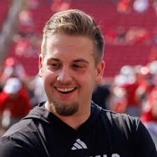 Steven Rummage (@StevenRummage)