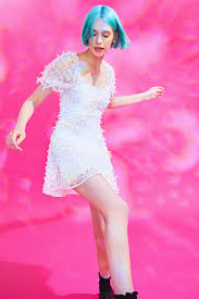 Widest selection of new season & sale only at lyst.com. Omg Betsey Johnson Just Recreated Her 1997 Runway Stylecaster