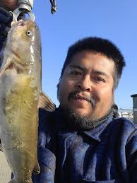 🦃Happy Thanksgiving everyone! Check out the pick of the day caught by  @rubbatoe #crab #underwateradventure #freediverlife #catchandcook ##onebreat