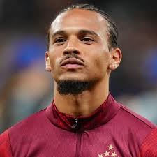 UEL'de olan ve 11 yıldır şampiyon olamayan. Rotasyonu geniş olan FB'nin  transfer gündemi👇🏻