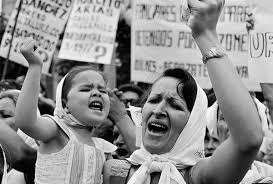 13 de noviembre de 2020 | era la mamá de patricia rossana maddalena de romero, secuestrada y desaparecida el 28 de agosto de 1976 cuando tenía diecinueve años. Mothers Of The Plaza De Mayo Tavaana
