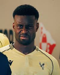 🚨 New Kit Alert! 🚨 Arsenal pay homage to their bruised banana classic  from the 90's 🍌😋 Reiss Nelson