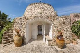 Villa Con Piscina A Sannicola Vicino Gallipoli Tenuta Oneira Stili Di Casa Case Villa