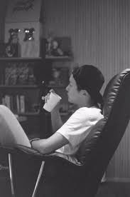 May 12, 2020 · gambar kartun masjid dan orang hitam putih. Wallpaper Taehyung Aesthetic Hitam Putih Novocom Top