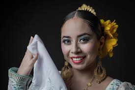 Miss Perú La Pre added a new photo.