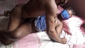 Two ebony get caught by hidden camera - XNXX.COM