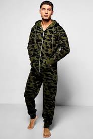 Buy the best and latest lounge suit on banggood.com offer the quality lounge suit on sale with worldwide free shipping. Men S Camo Print Onesie Boohoo In 2021 Mens Onesie Mens Loungewear Camo Print
