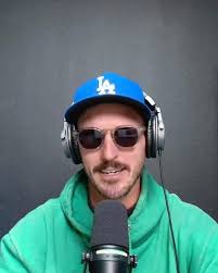 Zack Hample somehow was perfectly placed to catch Aaron Judge's 56th home  run earlier tonight 😳 (via: @yesnetwork)