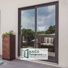 Pintu lipat kaca atau folding door kaca merupakan sebuah pintu penutup yang biasanya terbuat dari kaca frameless atau pintu lipat dengan rangka aluminium dan upvc. Jual Pintu Kaca 1 Bojonegoro Sliding Dorong Dll Kacatempered Co Id