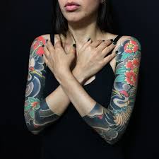 Tsuru 3 4 Sleeve Japanese Tattoo By Caio Pineiro Japanese Tattoo Women Japanese Sleeve Tattoos Girls With Sleeve Tattoos